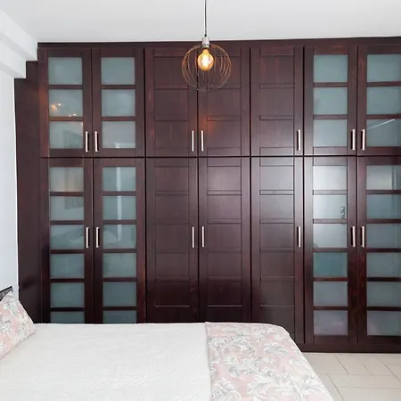The Fairview House Апартаменти